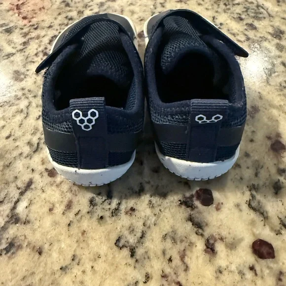 Vivo Barefoot Blue Sneakers with Mesh Upper and Velcro Strap Toddler Size 7 (23) - Picture 2 of 4
